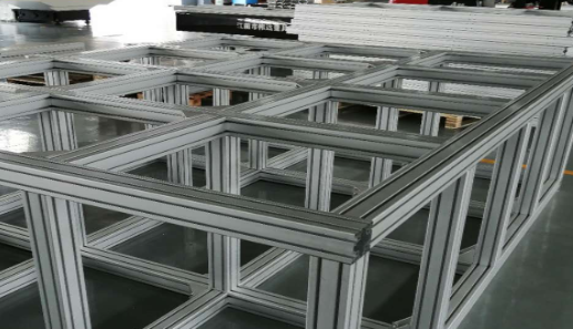 鋁型材護(hù)欄專注生產(chǎn)安全防護(hù)措施